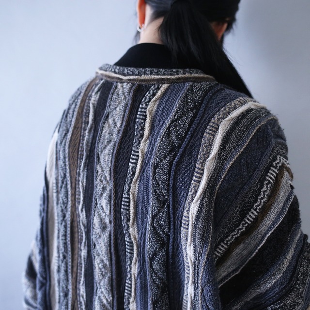 classical good coloring loose silhouette  "3D" waving knit