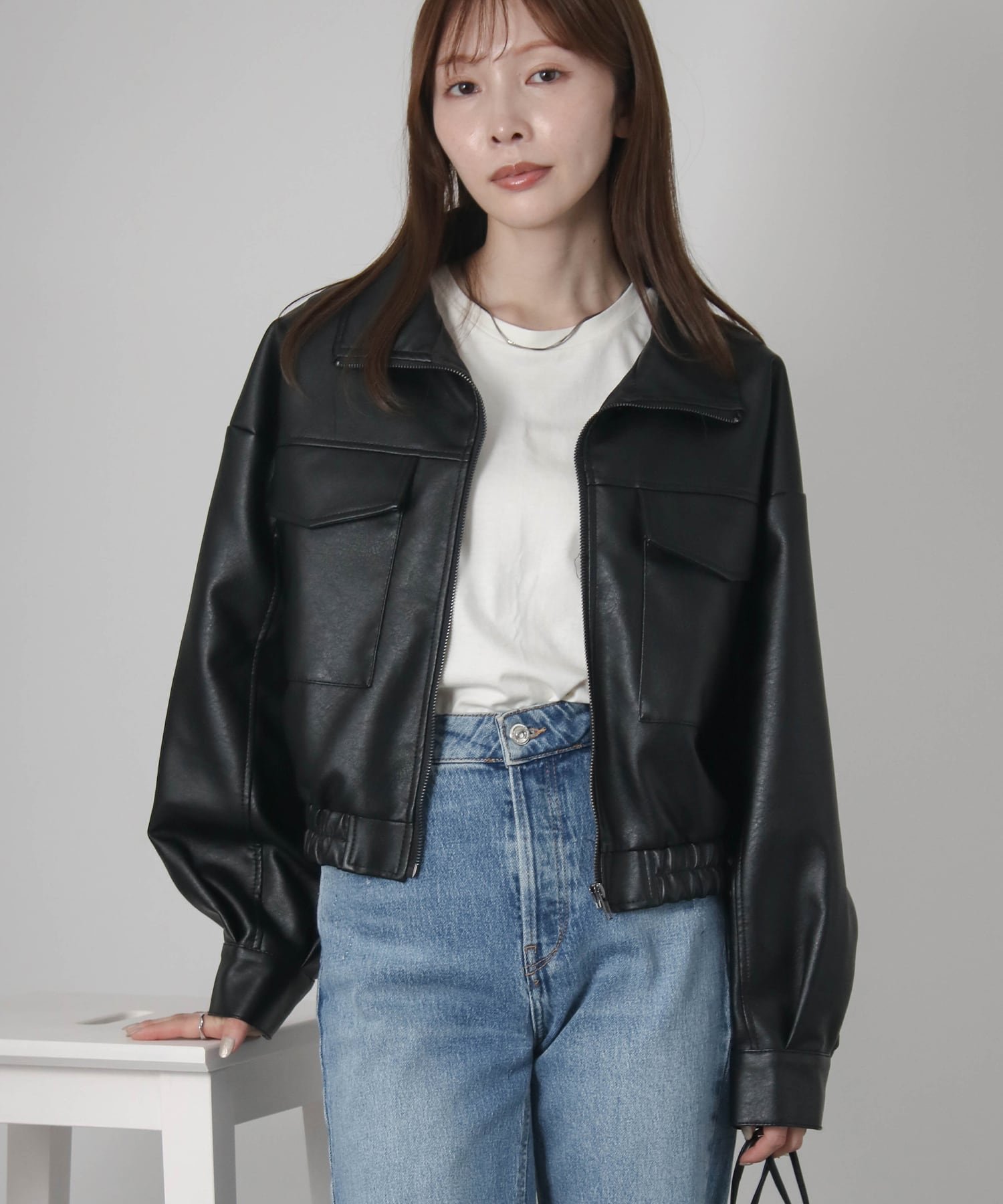 ショート丈フェイクレザーブルゾン