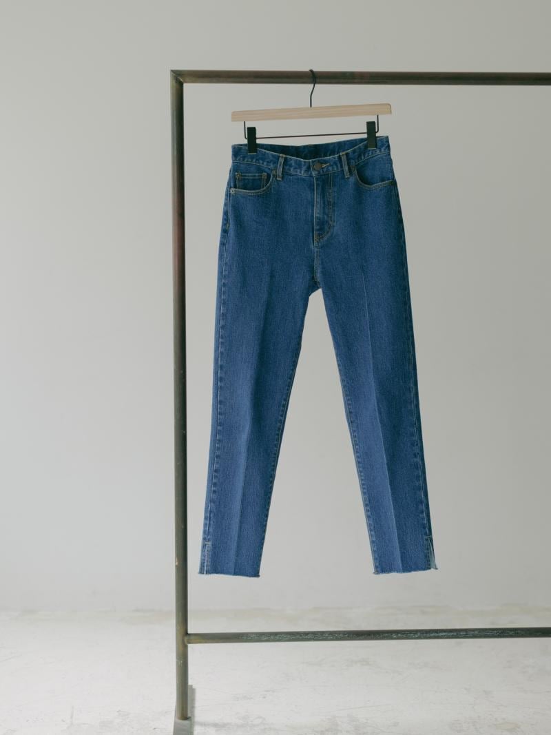【YENN/CHIGNON】テーパードdenim
