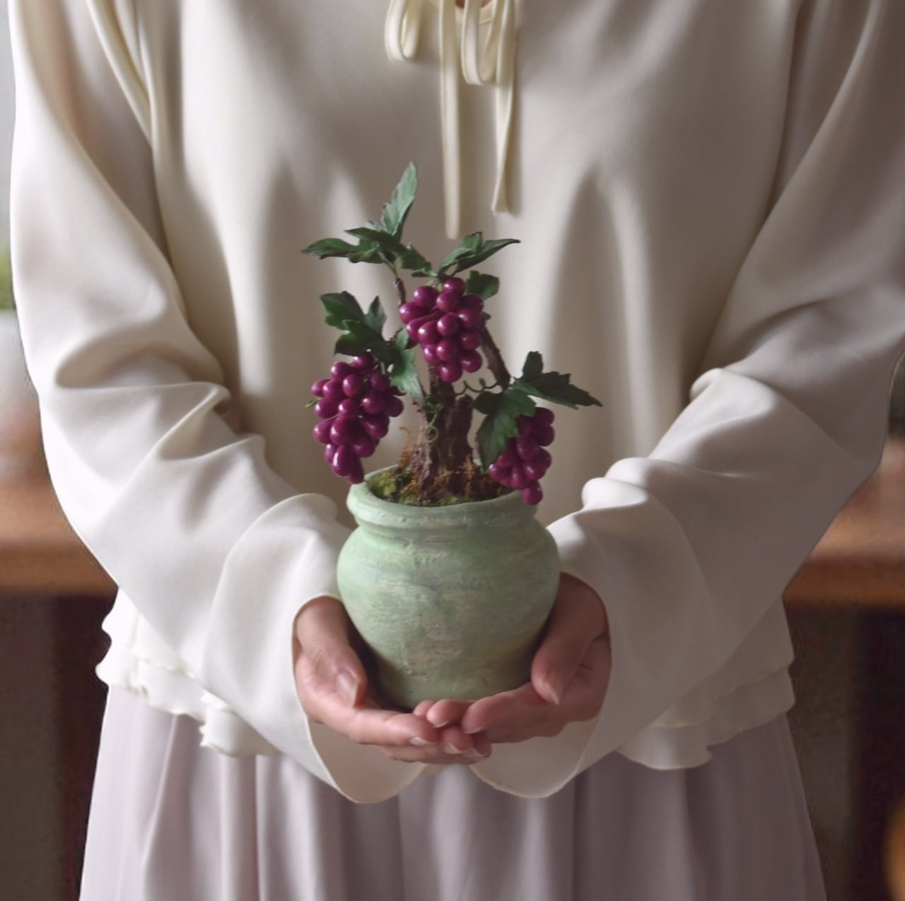 ◇粘土のお花◇ 小さなぶどう盆栽 赤紫 S1293 | oldfantasy