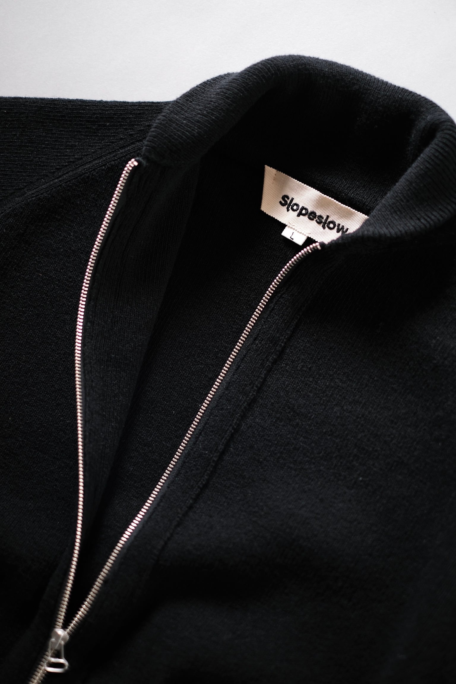 SLOPESLOW / Hard twisted shetlandwool type C-2 