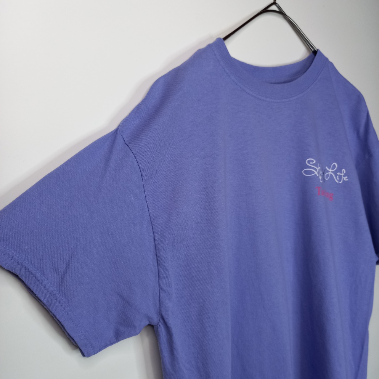 ノーブランド　クルーネック　プリントTシャツ　企業ロゴ　半袖　パープル