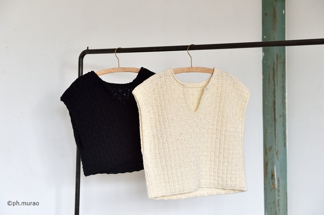 毛塚みどり著書『はじめてのＴセーター』掲載「ワッフル模様のベスト」糸セット