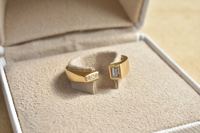 ダイヤモンドリング  0.15ct / 0.02ct K18YG