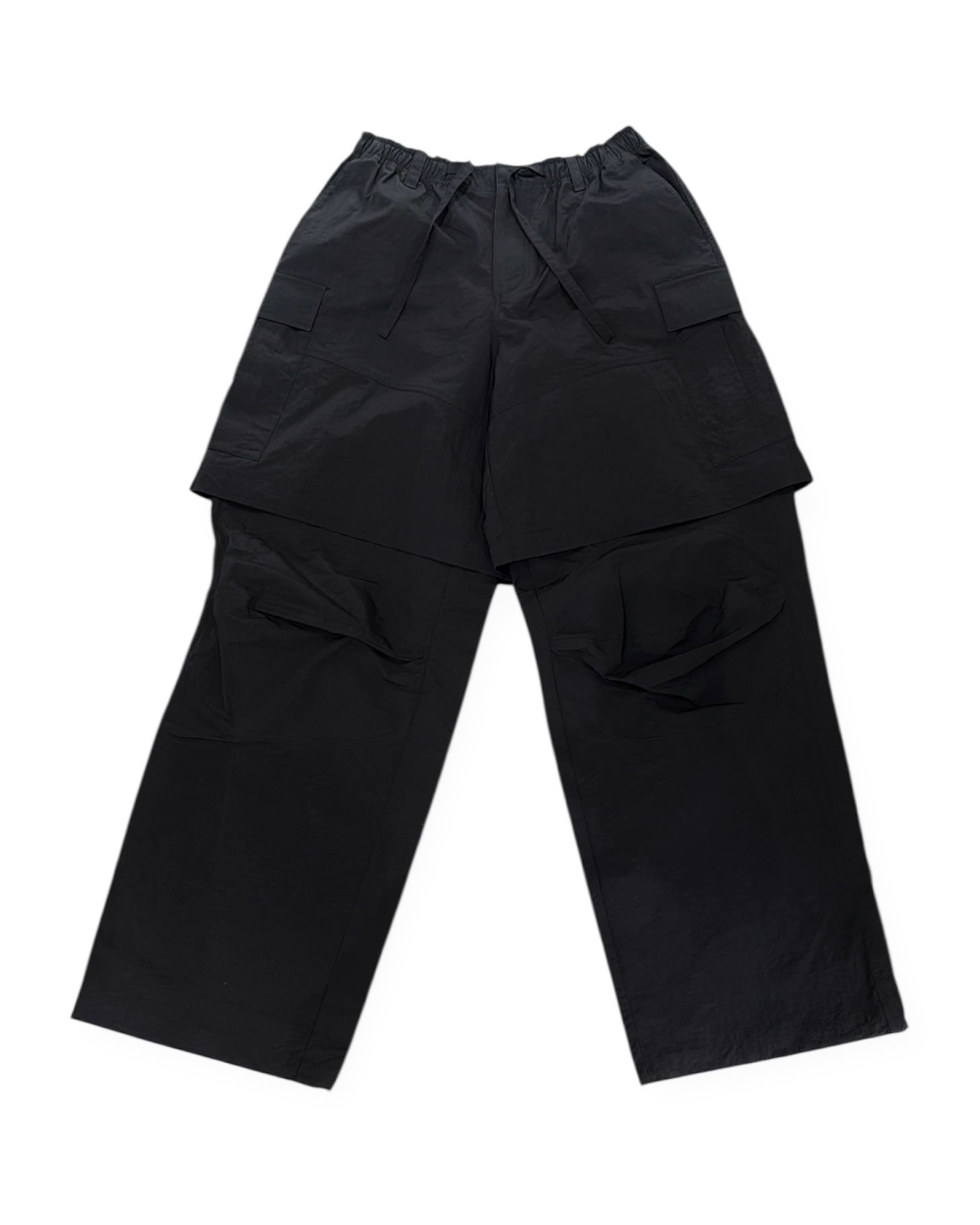 DINGYUN ZHANG / KNEE PANEL CARGO | Answer