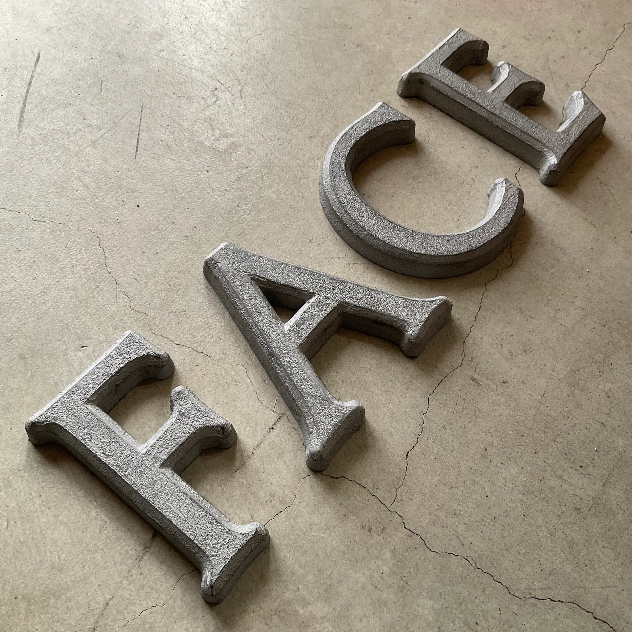 切文字 立体文字 カルプ文字 モルタル エイジング