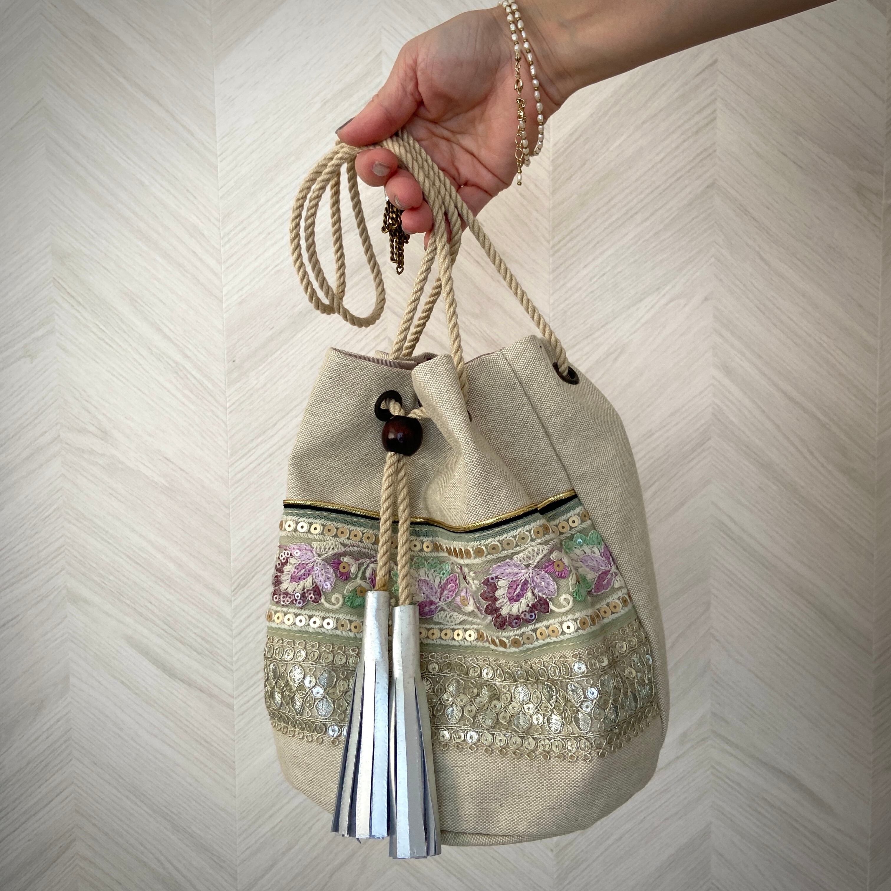 インド刺繍リボン巾着*てさげ*斜めがけ*2WAY斜めがけ*軽量*ミントグリーン&ラベンダー