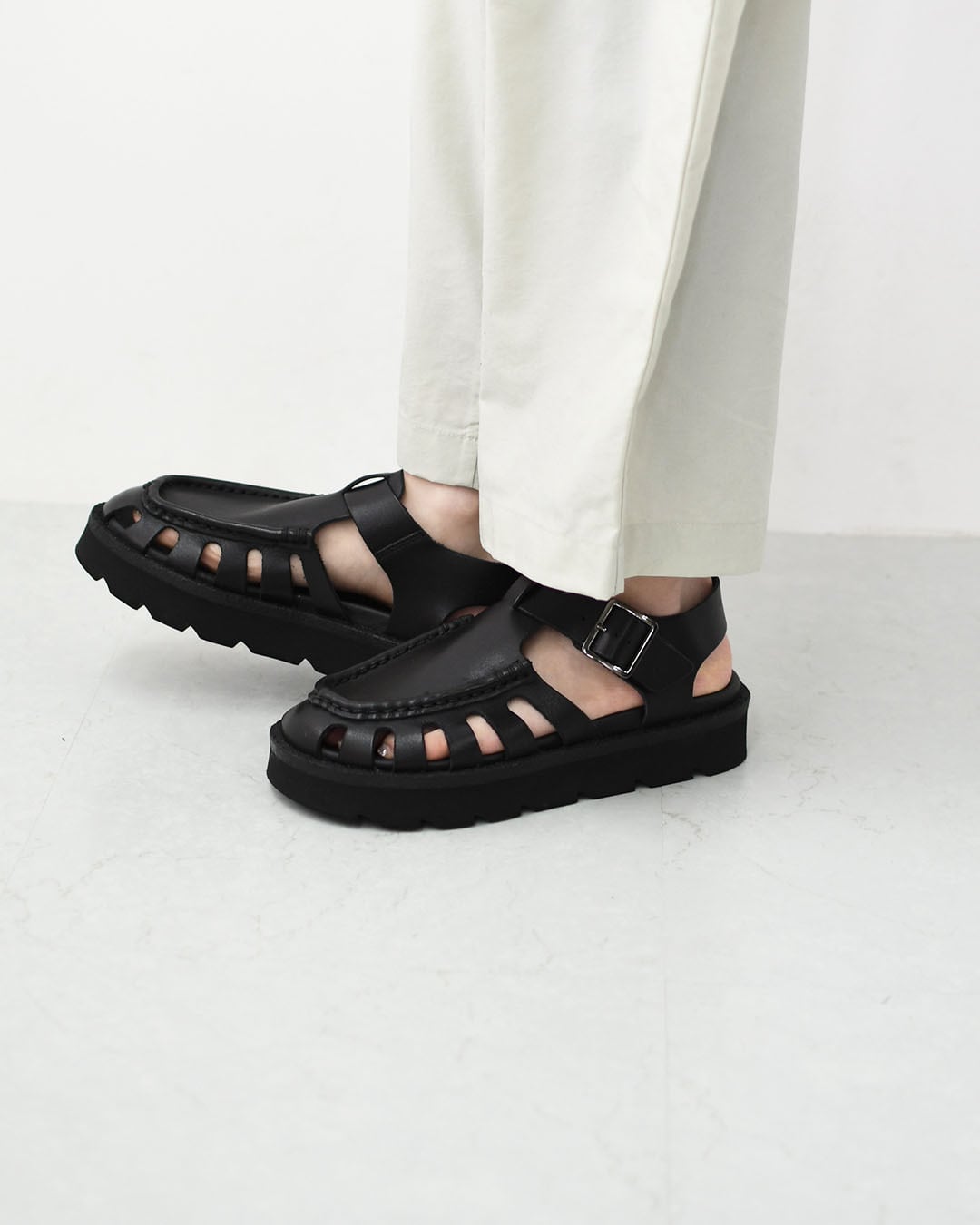 Clarks [クラークス正規販売店] Meare Buckle. [26181022