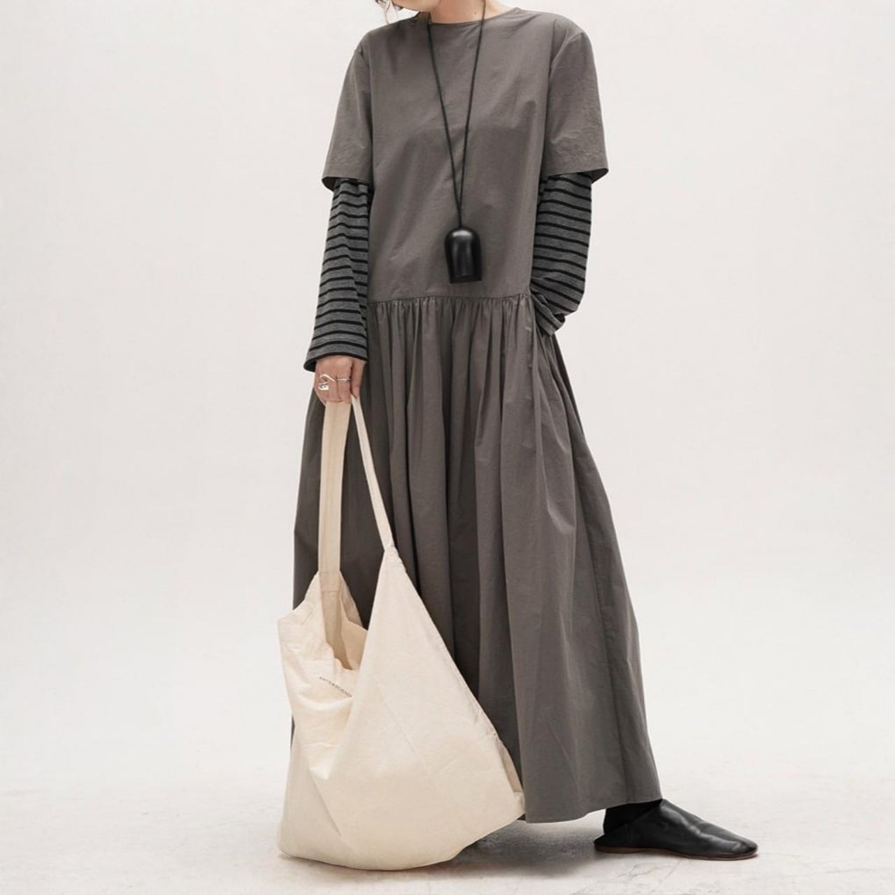 フェイクレイヤードギャザーフレアワンピース A01836