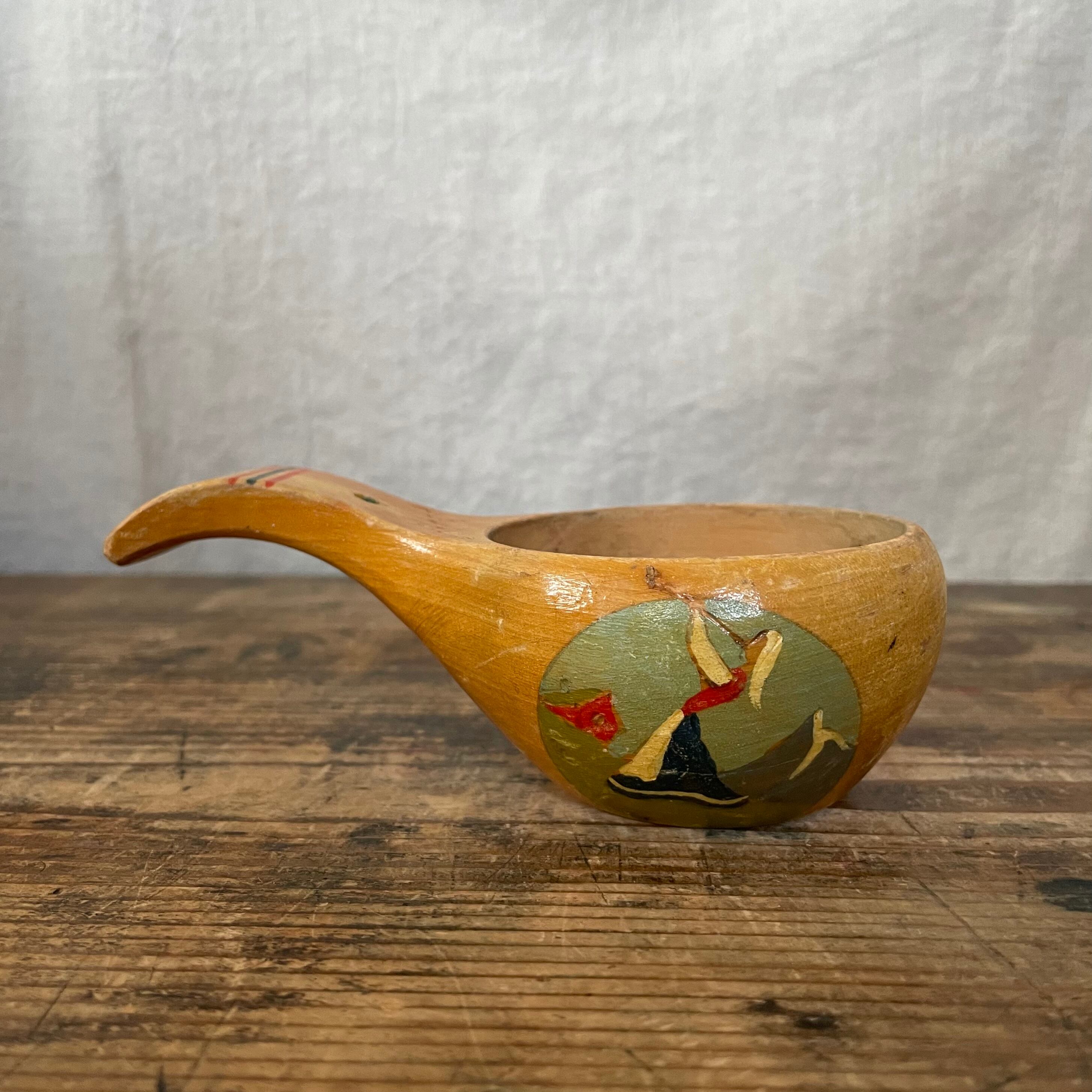 絵の描かれたククサのようなもの | tsuitachi craft&brocante