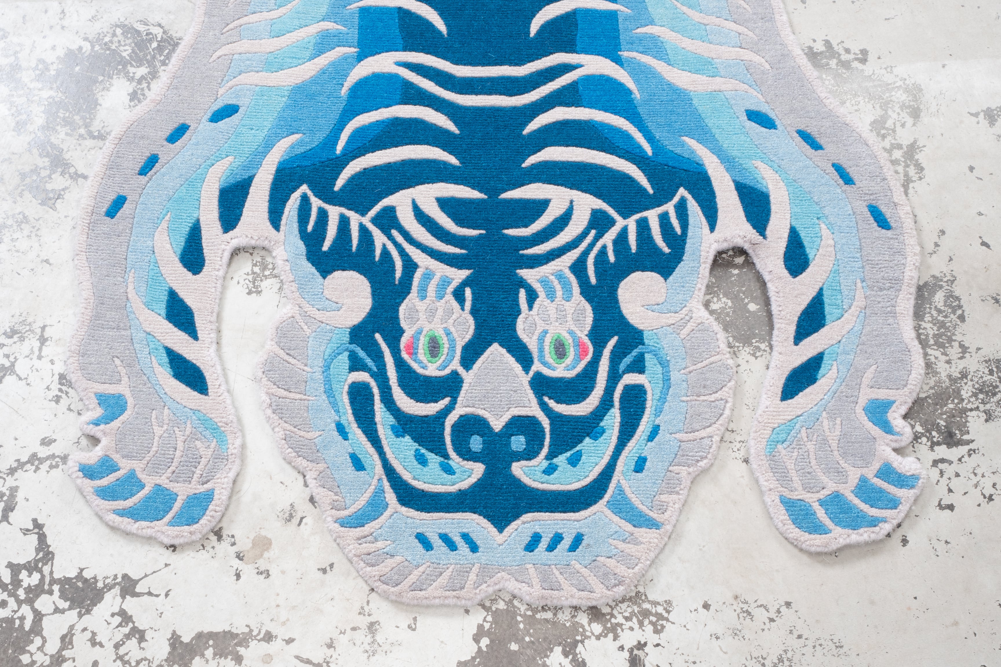 Tibetan Tiger Rug 《Mサイズ•ウール・オリジナル4・夏の藍染248