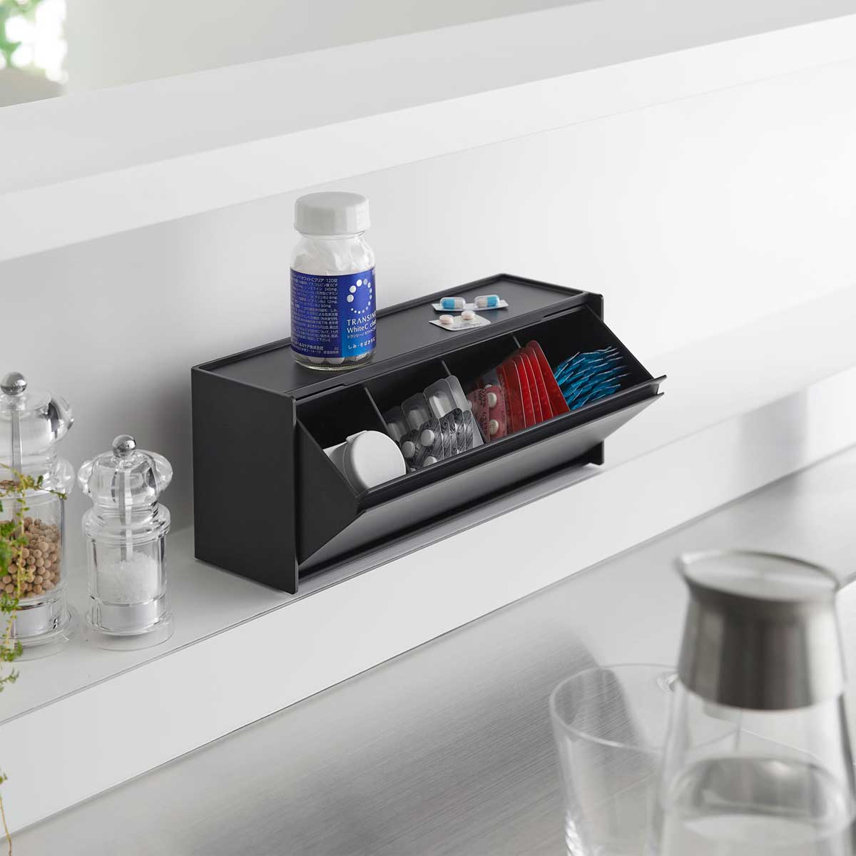 くすり整理ケース 山崎実業 tower タワー マグネットお薬&サプリメント