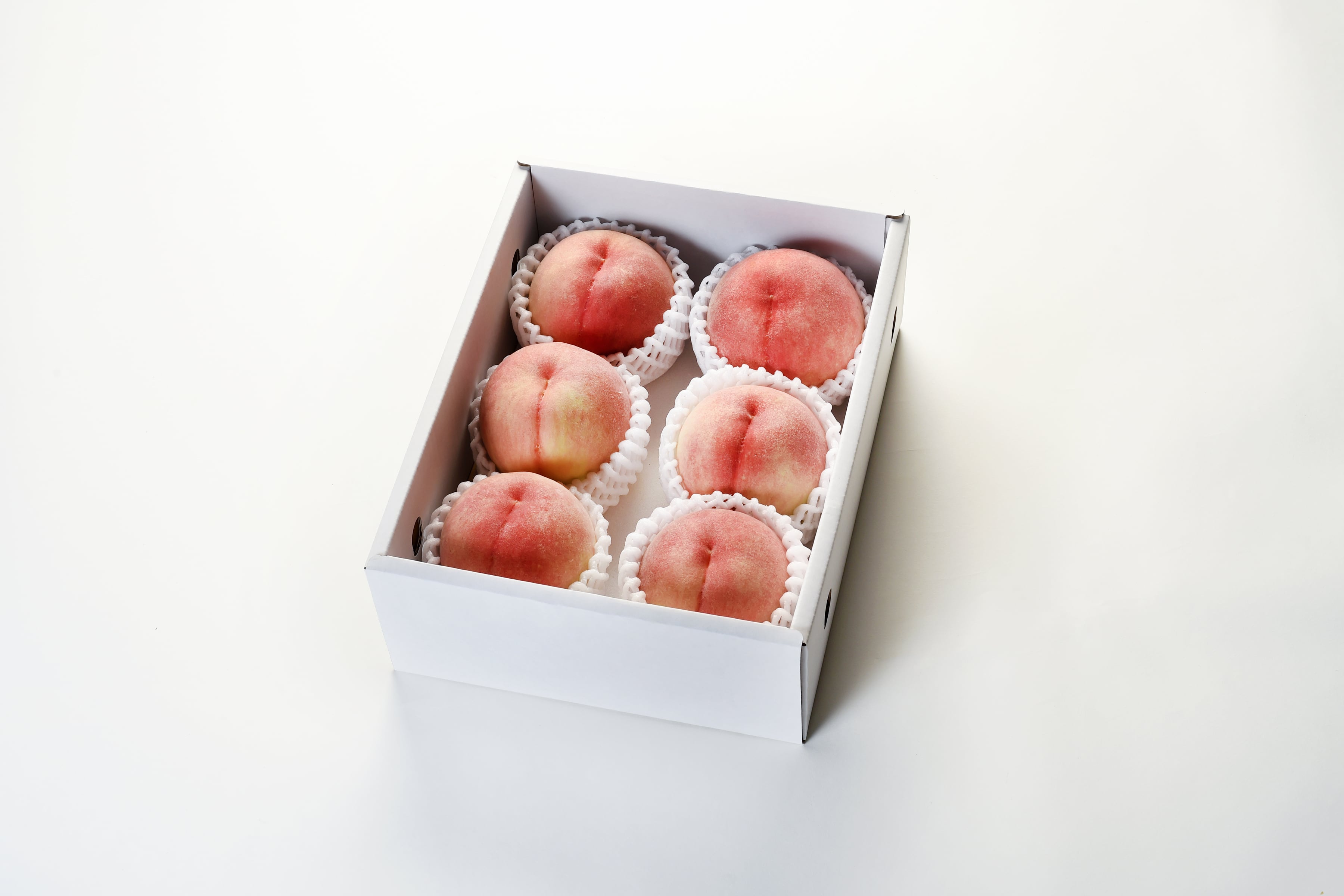 和歌山・高津の桃 白鳳2キロ箱（6～8玉）和歌山県産桃2キロ【は