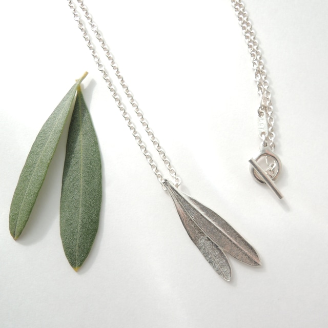 olive leaf necklace