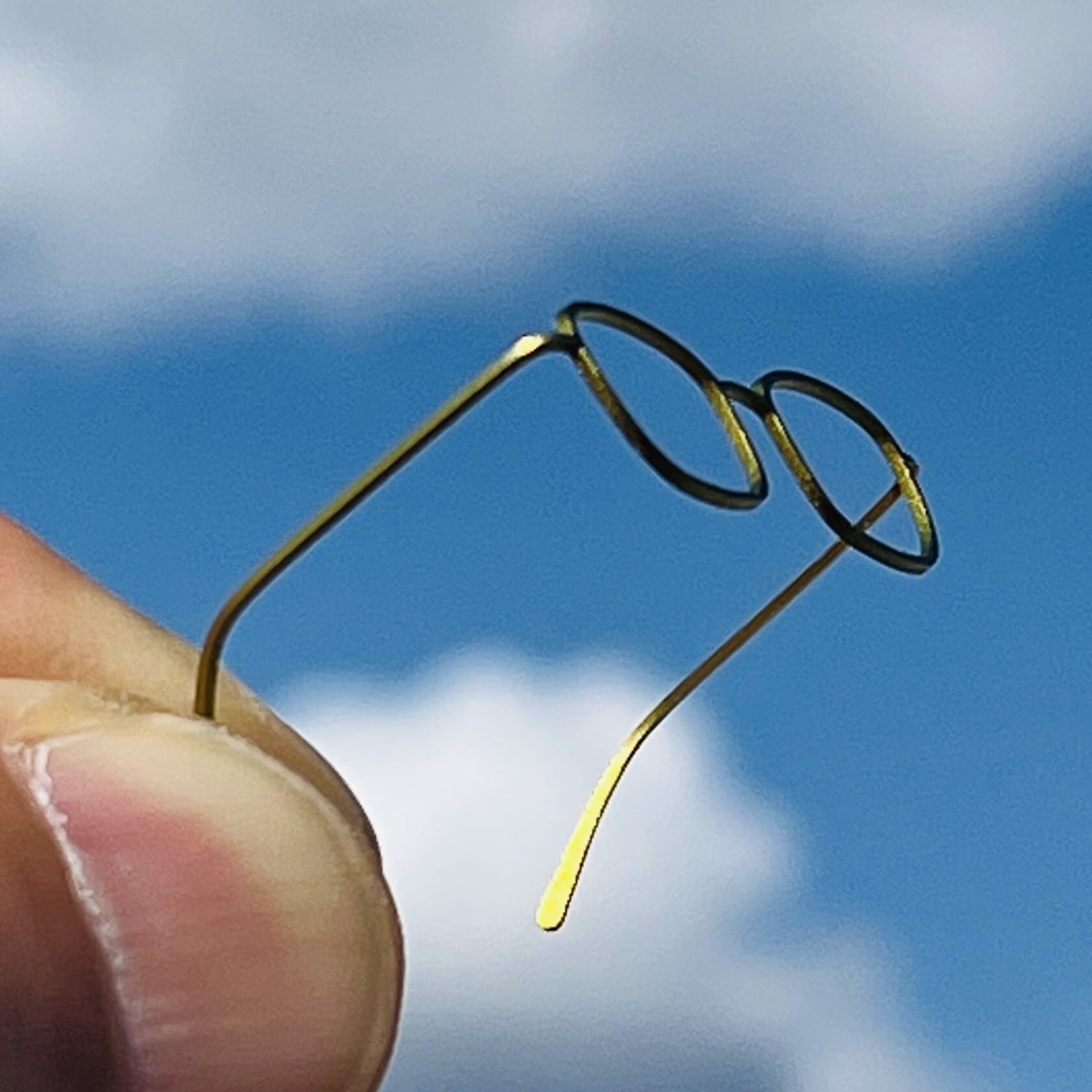 限定【ウェリントンタイプ / 陽極酸化 ライトゴールド】チタン製