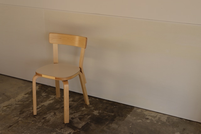 artek 69chair white laminate