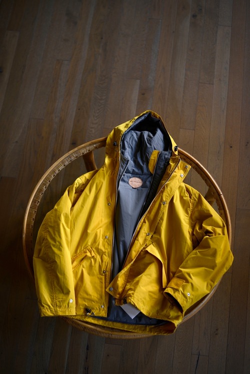 blackbird / hooded short blouson (yellow)