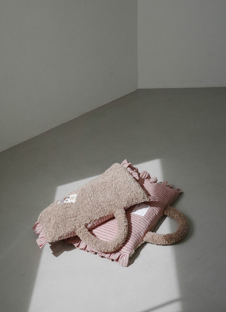 予約【OHDIBS】Homey Warmy Topper (pink strip)
