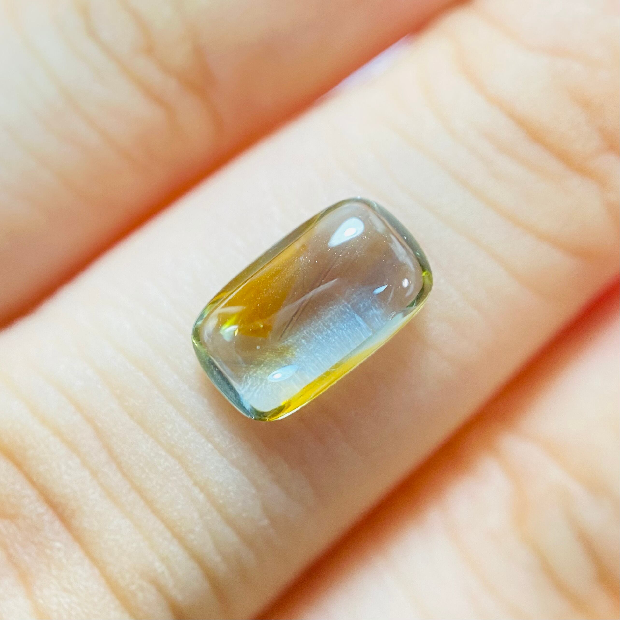 唯一無二のアートなサファイア