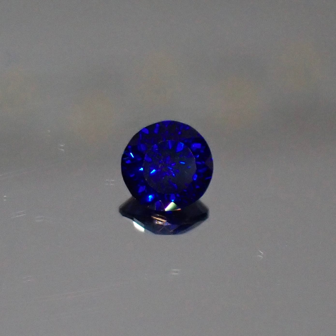 Bright Brilliant Cut™️ “113 Facets” 】静寂に灯る、蒼の炎 0.33ct