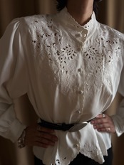 refined floral embroidery stand collar shirt-5274-6