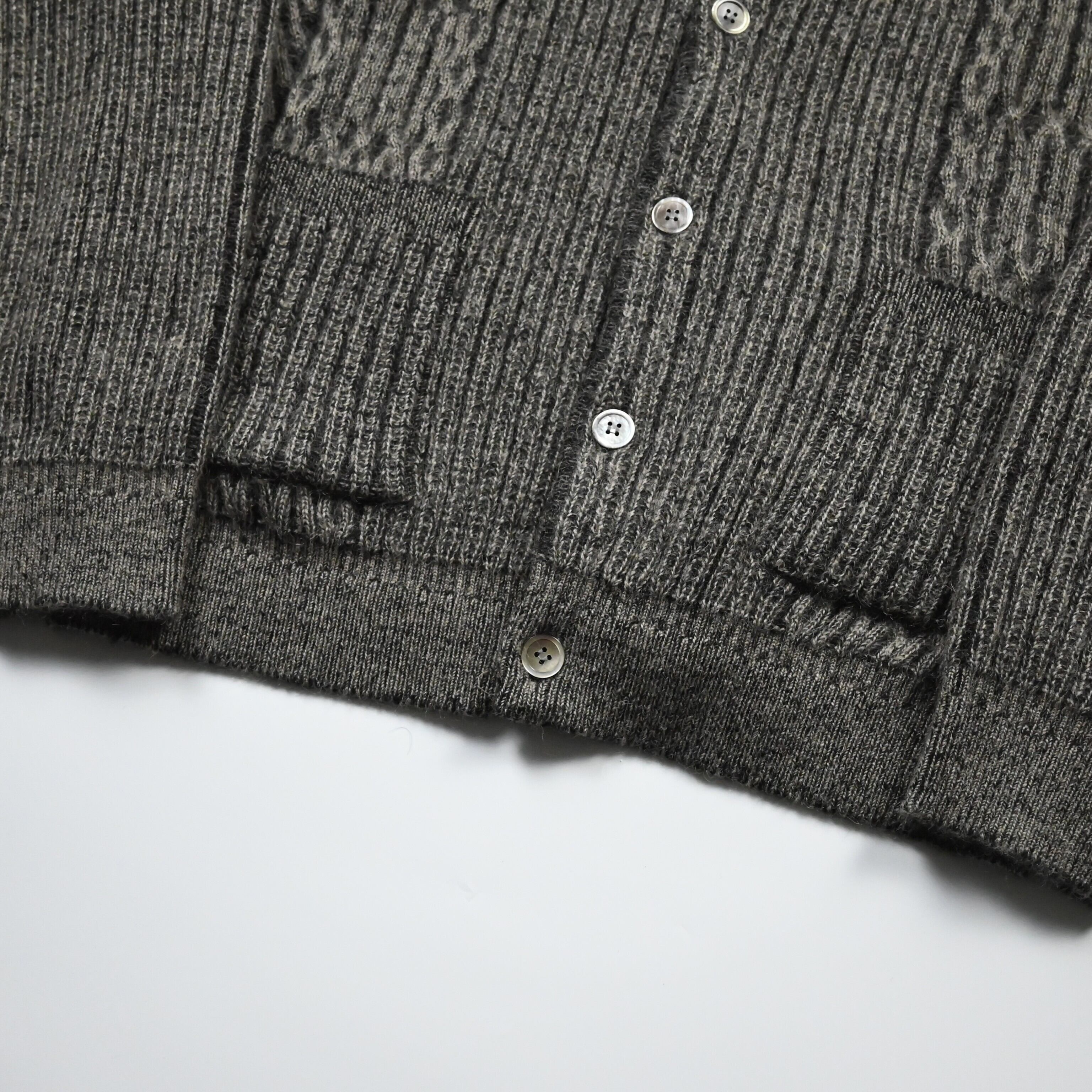 m*。様 yashiki ニット22awグレー カーディガン サイズ2 YASHIKI ニットカーディガン サイズ2 yashiki ニット22awグレー