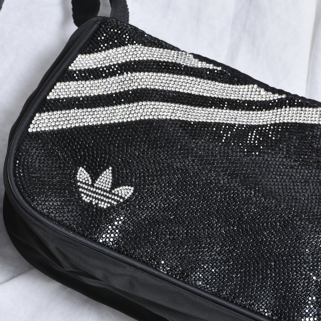 1 5 完売silver再入荷 Adidas キラキラ ショルダーバッグ Volcan Aphrodite 1 5 完売silver再入荷 Adidas キラキラ ショルダーバッグ Volcan Aphrodite