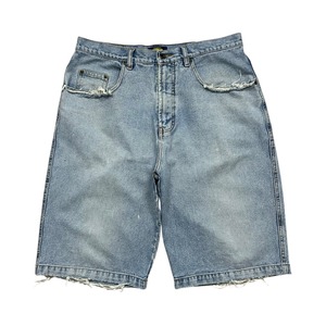 UTILITY DISTRESSED DENIM BAGGY SHORTS SIZE 36 (USED)