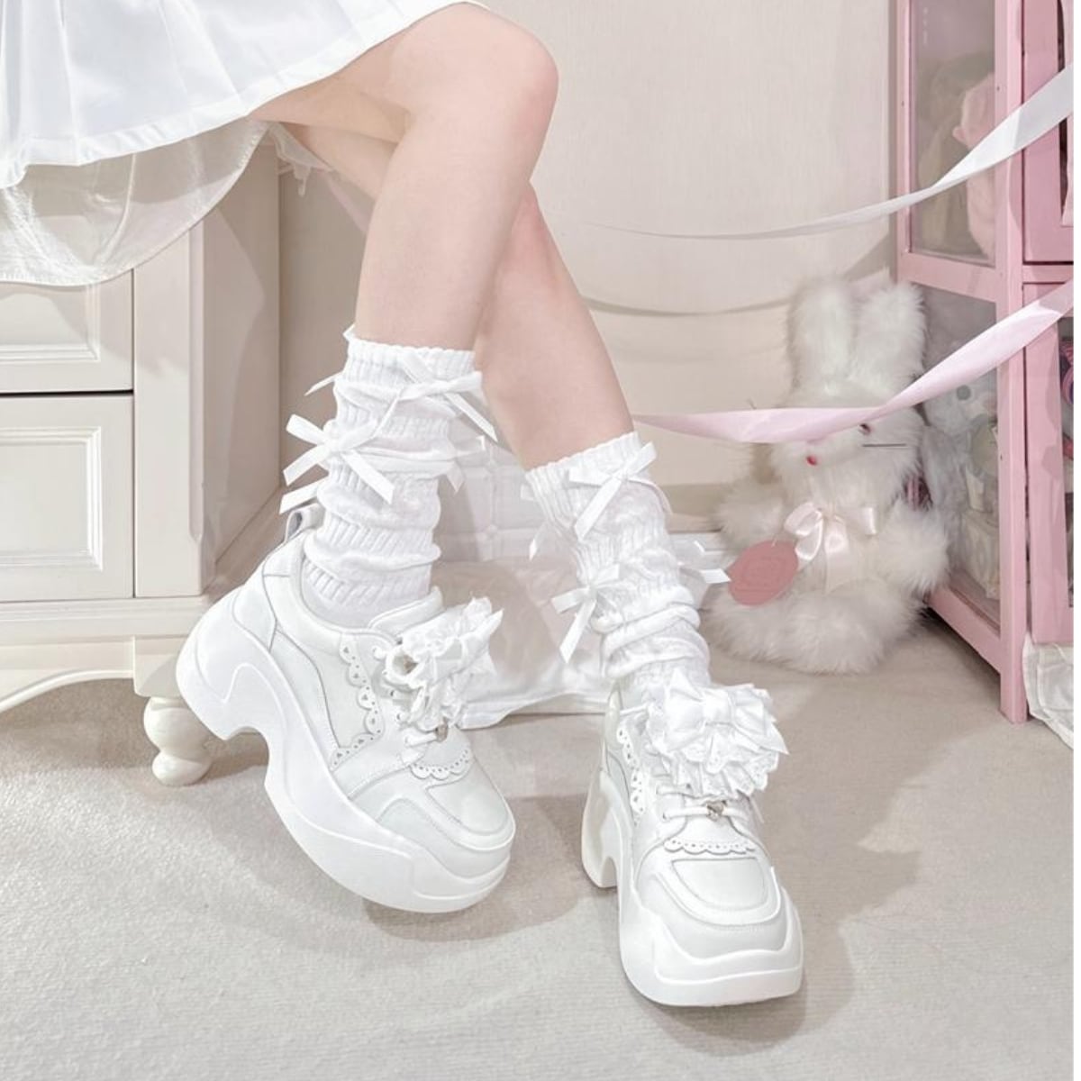 厚底スニーカー 地雷系 フリルリボン GURURU 白 黒 青