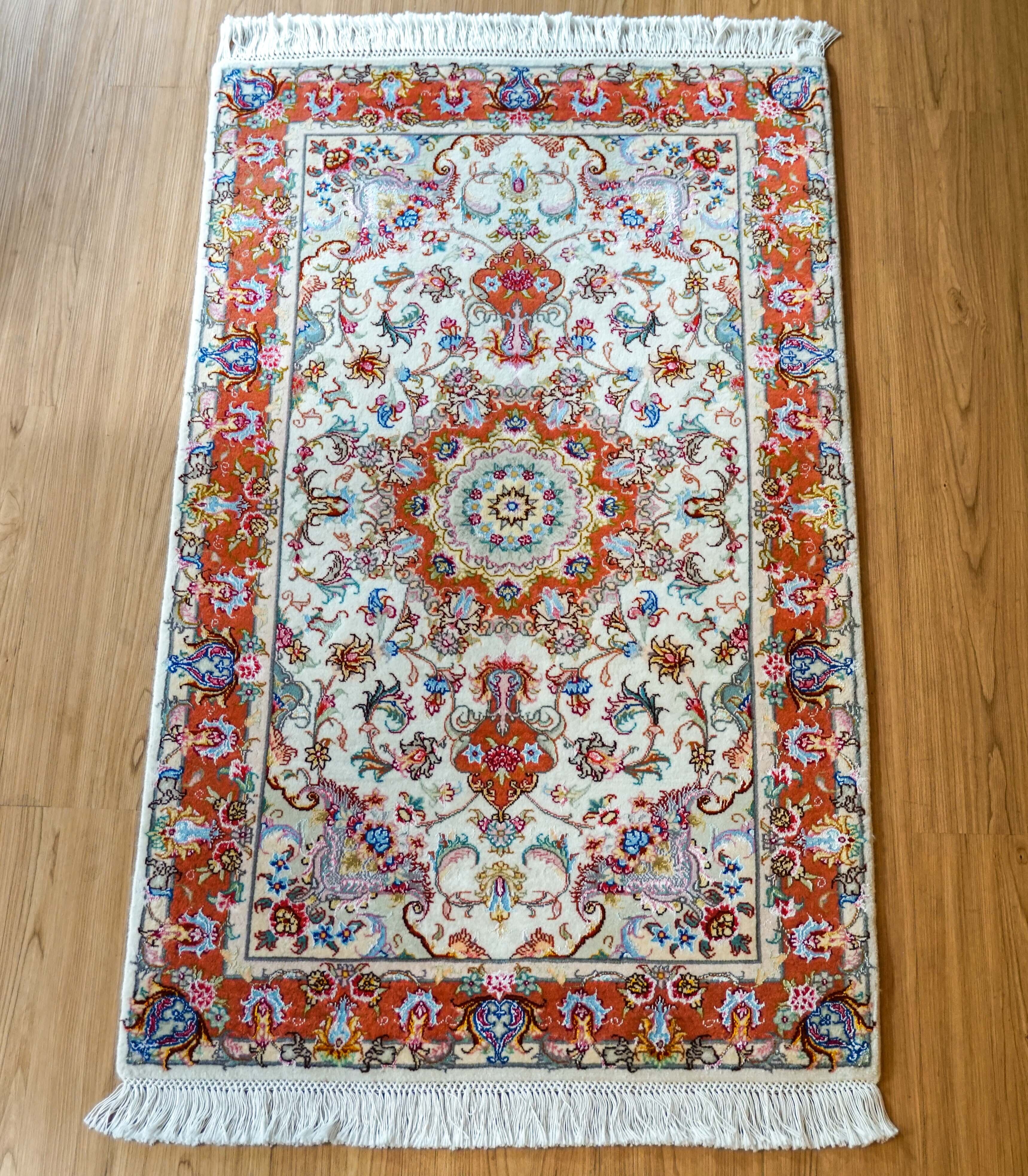 ペルシャ トルクメン絨毯 61×50cm｜ウール＆シルク 手織りアートラグ