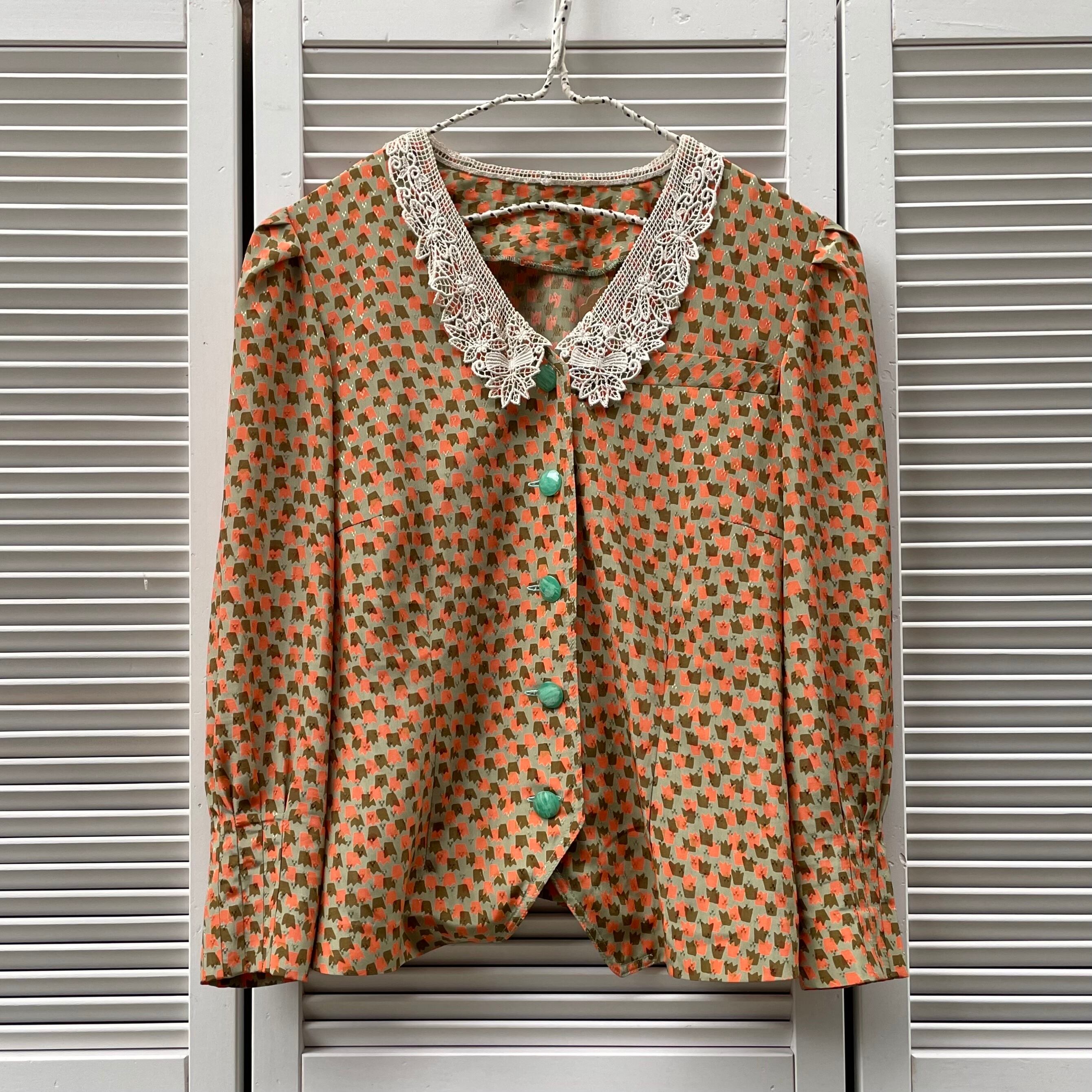 lace collar tulip motif blouse 〈レトロ古着 レース襟 チューリップ