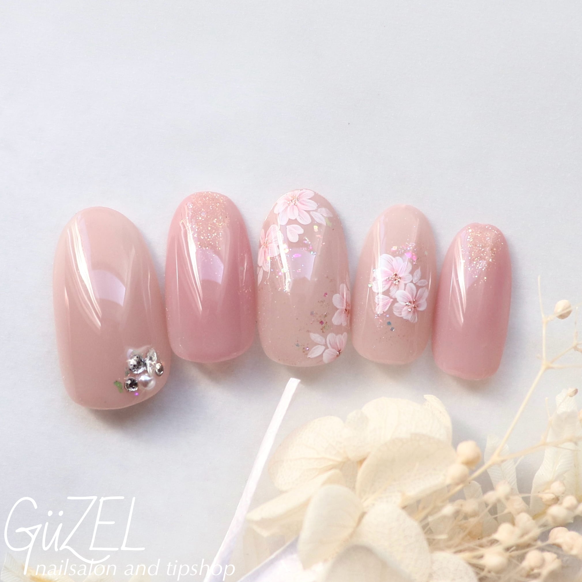 ニュアンスミモザ風 ネイルチップ | Pay ID
