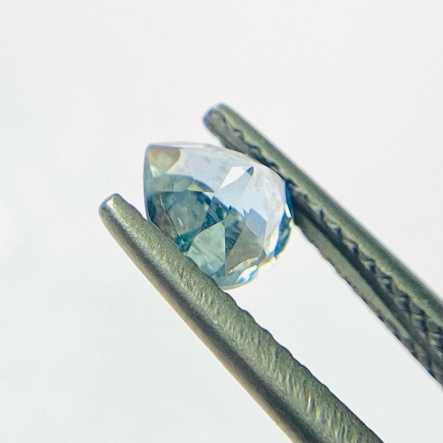 水面にキラキラ サンストーンアクアマリン2