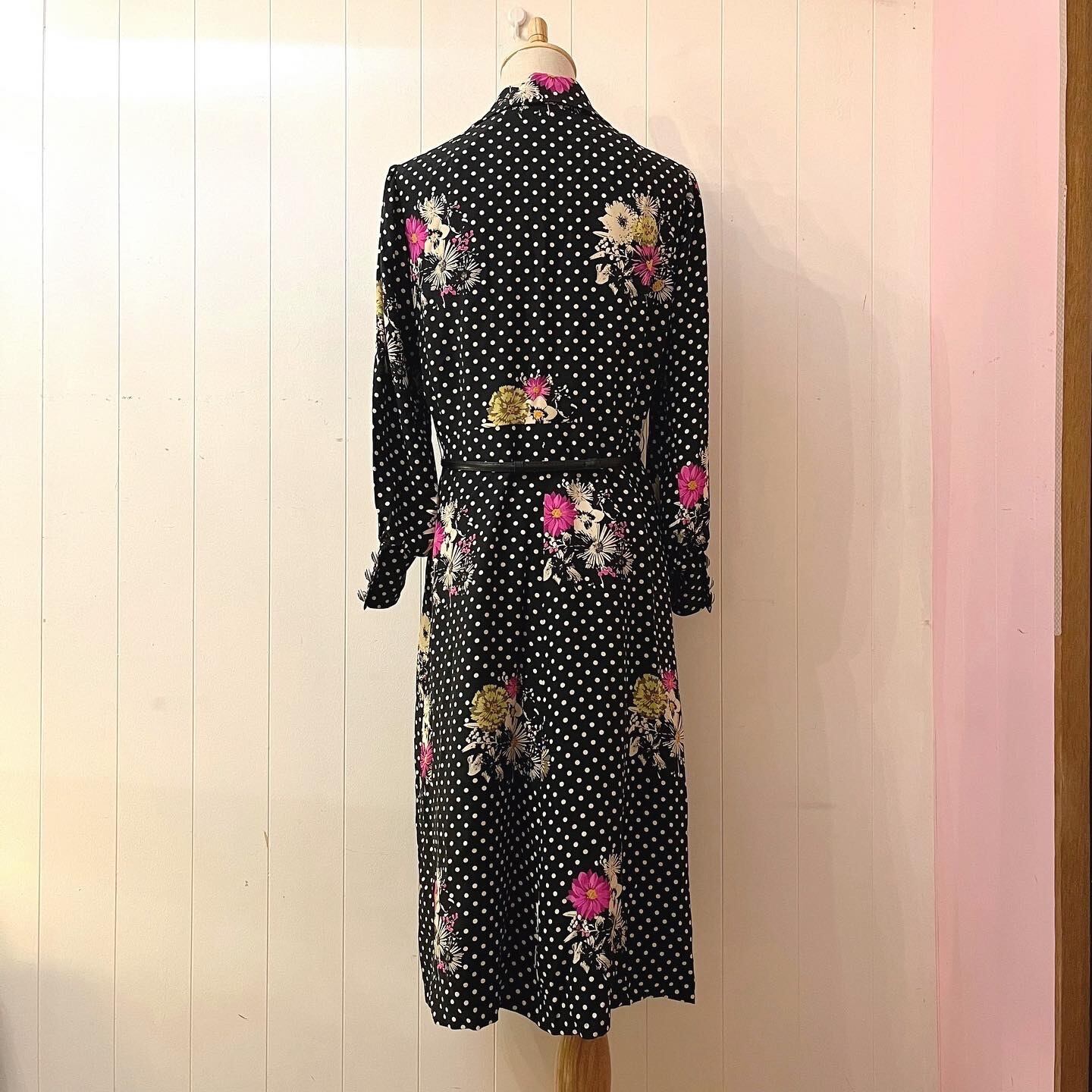 rétro flower white dot flare one-piece