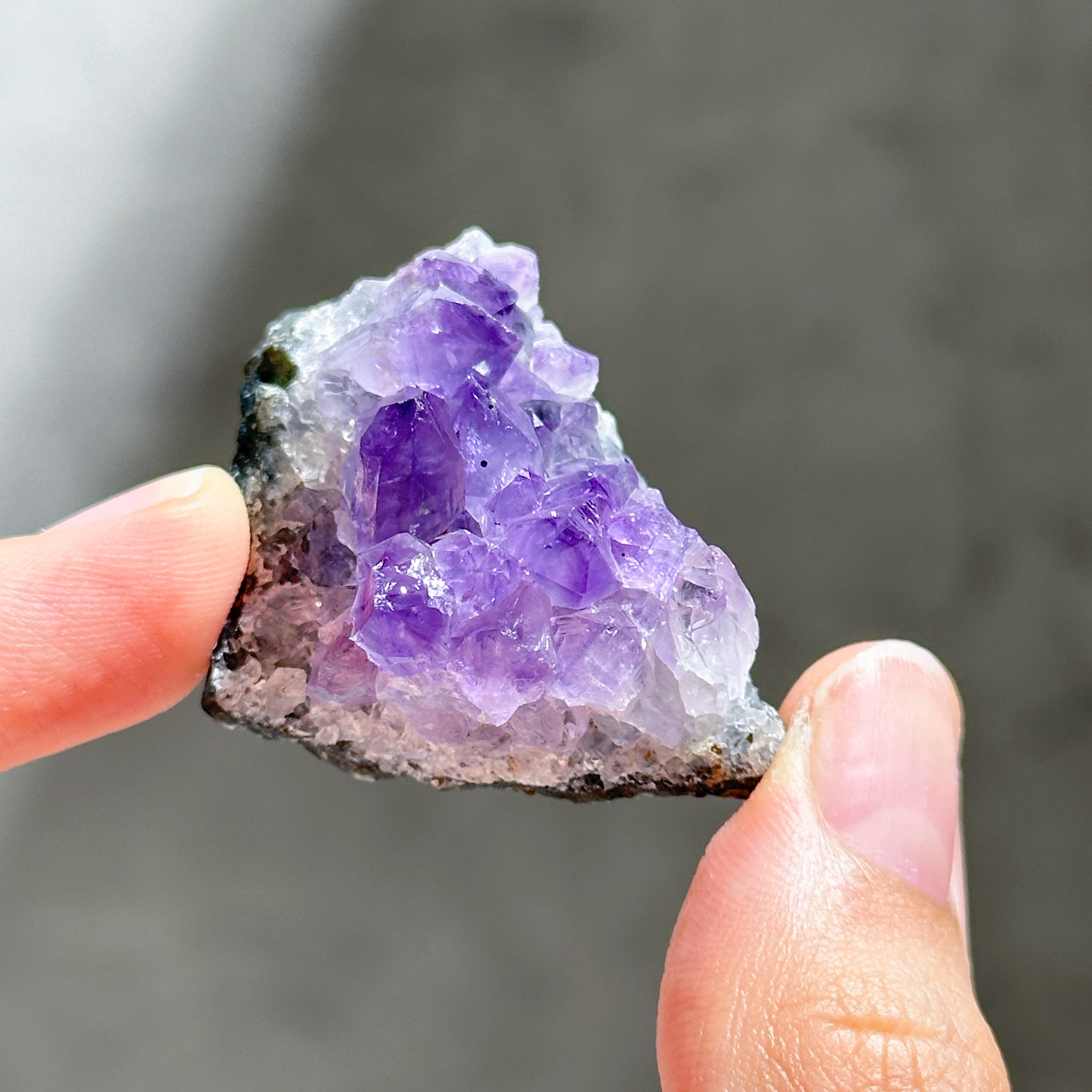 ウルグアイ産アメジスト 原石32◇ Amethyst ◇天然石・鉱物