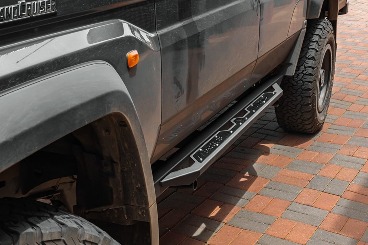 V-Range Rock Sliders - Land Cruiser Double Cab