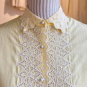 60's yellow lace shortsleeve cotton blouse