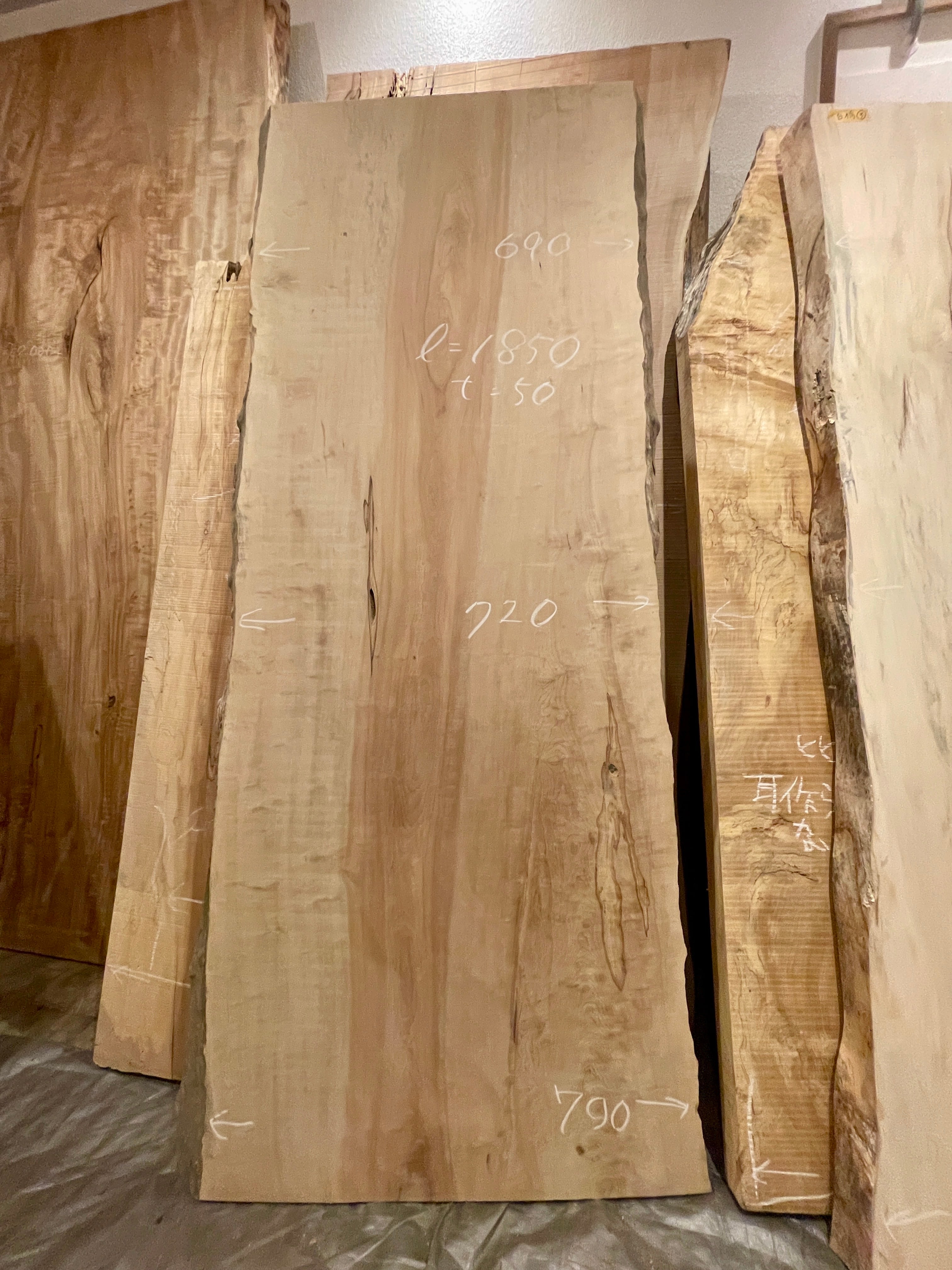 一枚板> 色で探す | 一枚板テーブル・オーダー家具専門店・アトリエ一 一枚板> 色で探す | 一枚板テーブル・オーダー家具専門店・アトリエ一