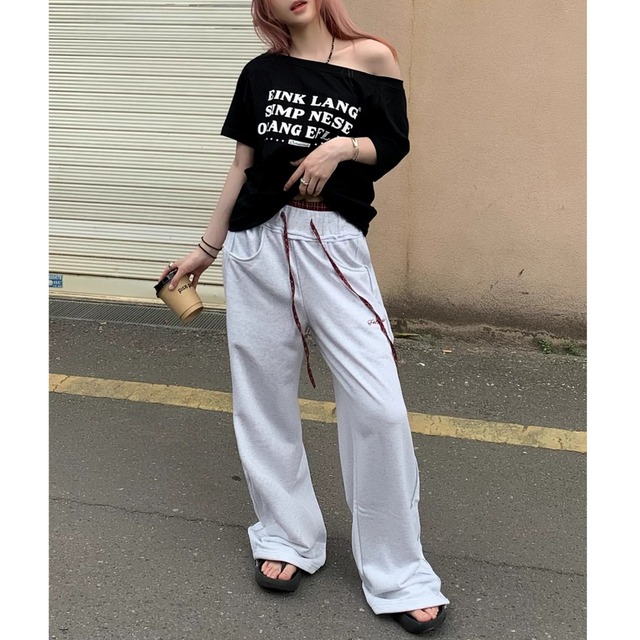 グラフィックプリントオフショルダーTシャツ 2col   R01942