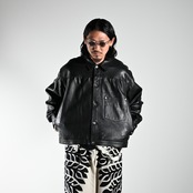 CCUの新作「TRUCKER JACKET」コーディネート