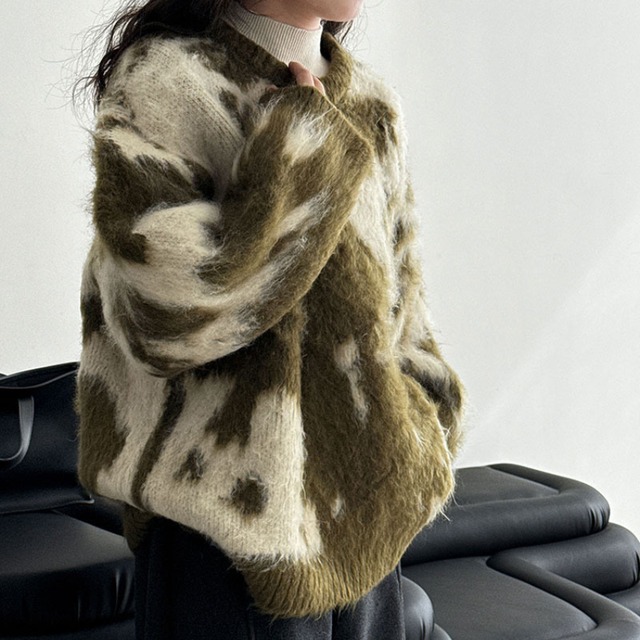 relaxed pullover knit　J00322