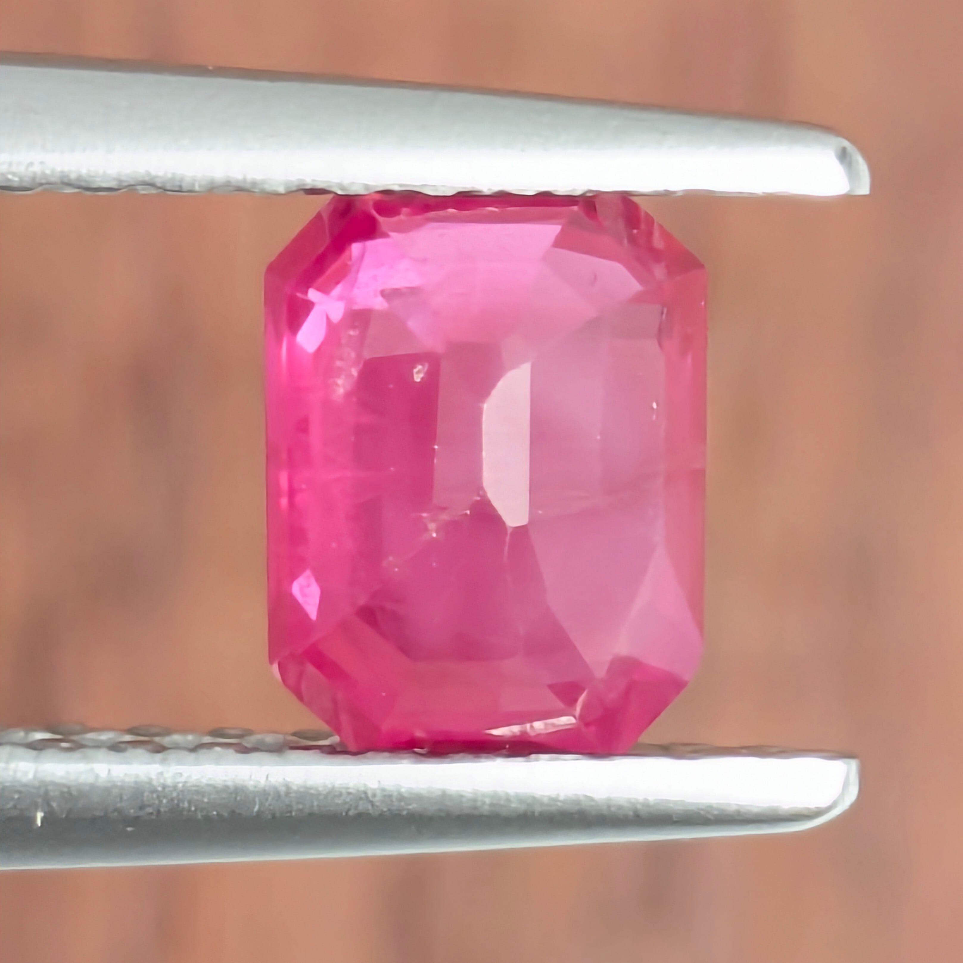 ルビールース ミャンマー産【0.98ct】 PRO208930 | Gem's Subculture
