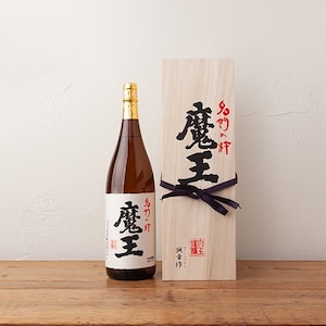 【桐箱代込】白玉醸造 芋焼酎 魔王 桐箱入り(1800ml)