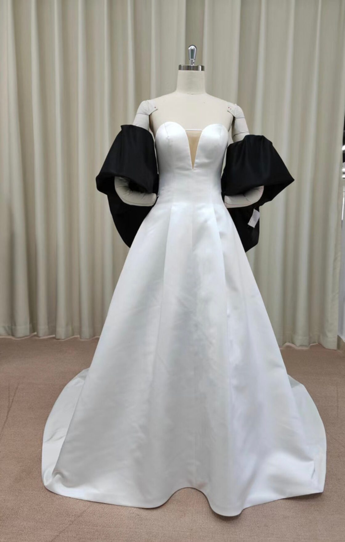 お手持ちのドレスに合わせて】サテン ボリューム袖 色変更可能 | PAY ID