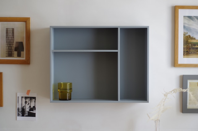 PIET SHELF (LIGHT GLAY)　ピート シェルフ　壁に付けられる家具