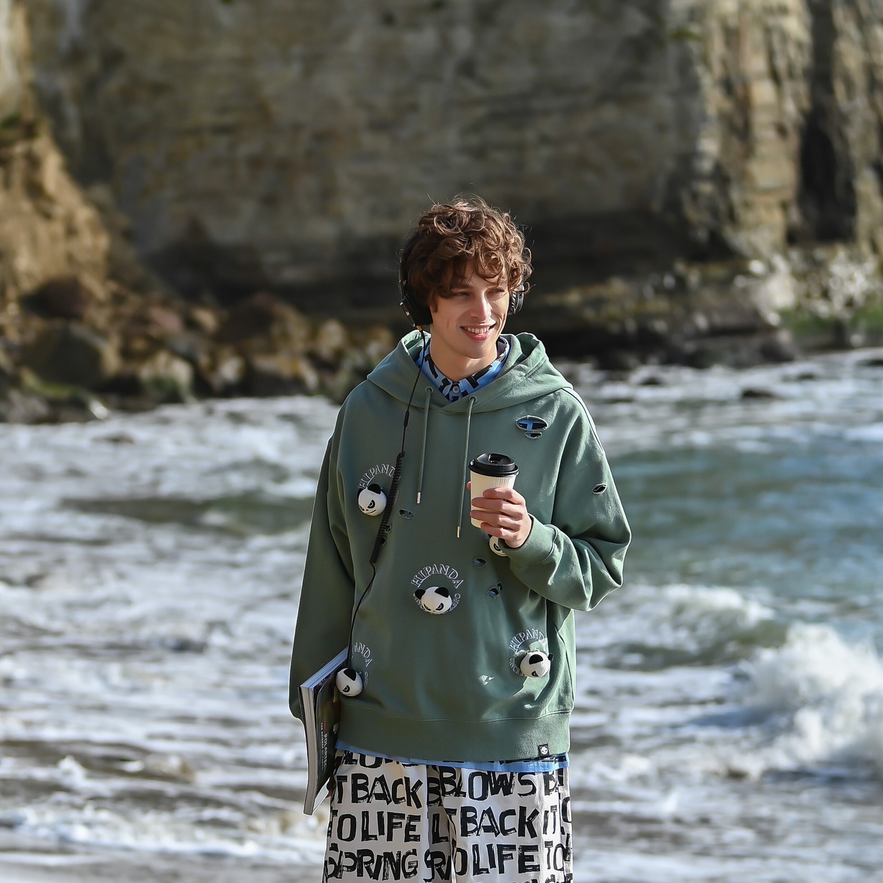 【HIPANDA ハイパンダ】男女兼用 パンダドール フーディー スウェット UNISEX PANDADOLL HOODIE SWEAT SHIRT / BLACK・BEIGE・GREEN