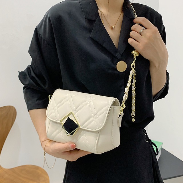 チェーン スクウェア Tiancai_Wing_Bag14260531219