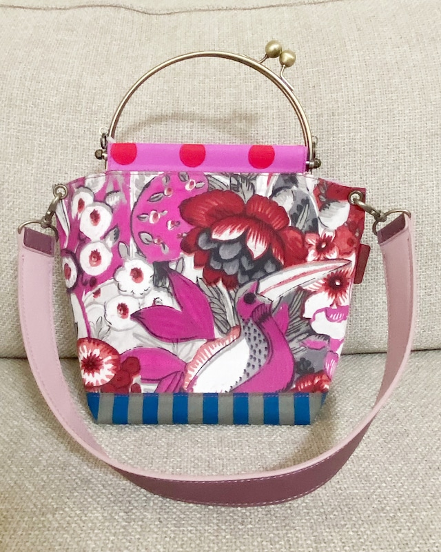 No232674がま口ハンドルBag（トロピカルバード）