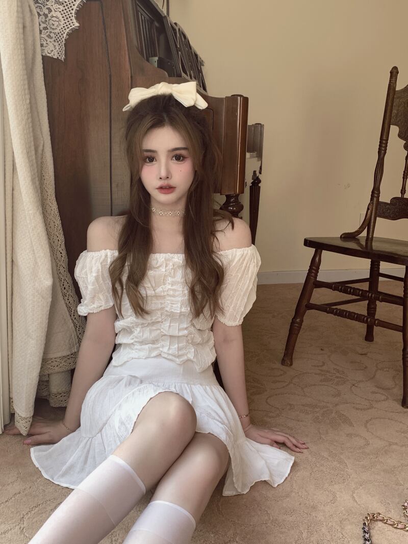 ブラックスリムショートプリーツ半袖スリーブトップス ウェストAライン薄手スカート ハーフスリーブ ブラックストロベリース98749523423