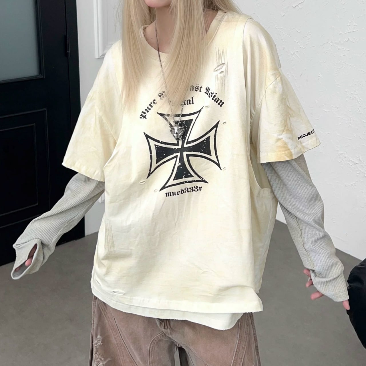 クロスモチーフダメージライクフェイクレイヤードTシャツ 1col R02539